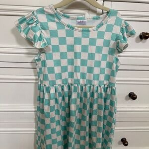 Size 6-7 girls dress